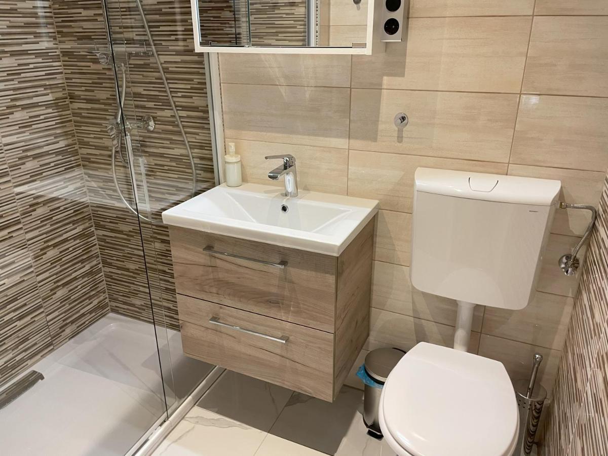 Mano Guesthouse Budapest Exteriör bild