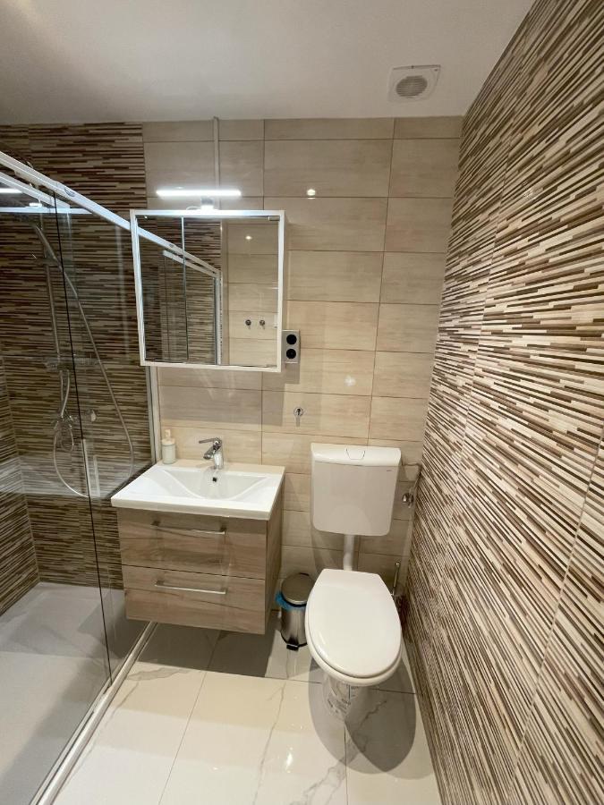 Mano Guesthouse Budapest Exteriör bild